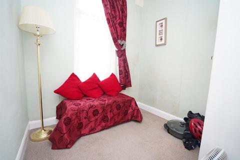 12 Avon Road, Bideford, EX39 4BL