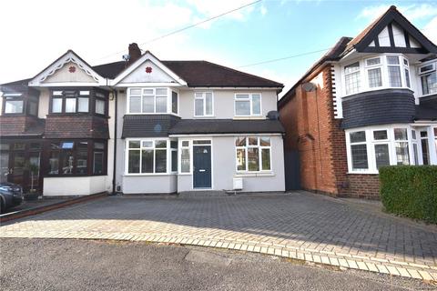 4 bedroom semi-detached house for sale - Elm Farm Avenue, Marston Green, Birmingham, B37