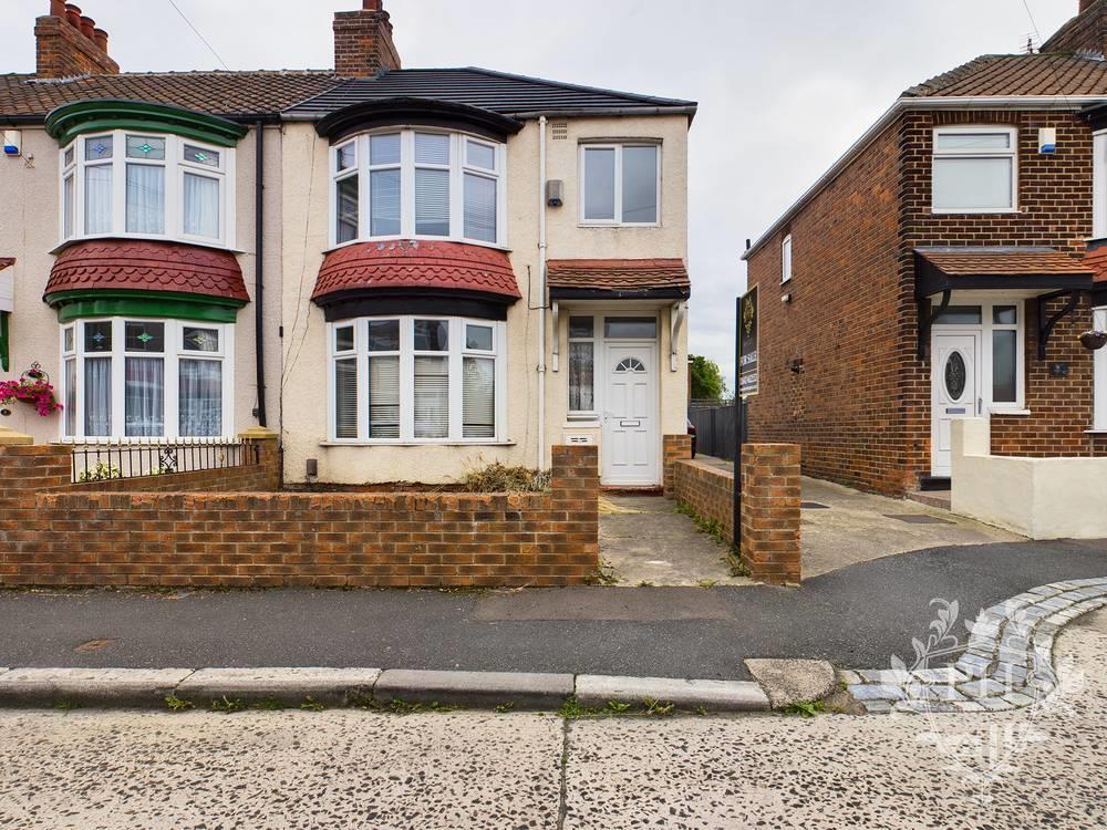 Bailey Grove, Middlesbrough 3 bed end of terrace house £575 pcm (£133 pw)