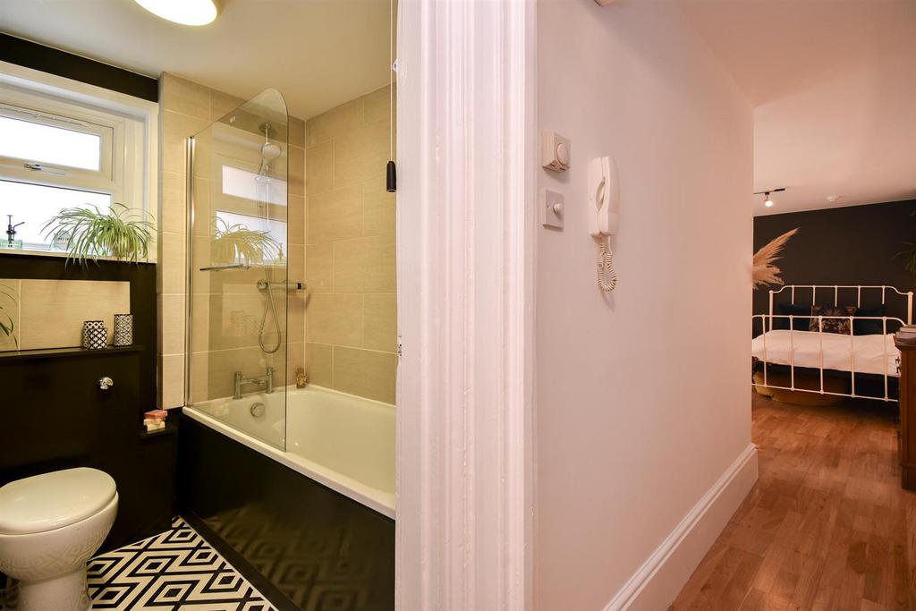 Bathroom/hallway