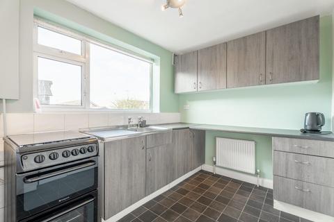 3 bedroom semi-detached house for sale - Camberley Crescent, Ettingshall Park, Wolverhampton