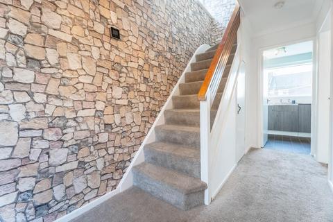 16 Camberley Crescent, Wolverhampton, WV4 6QR