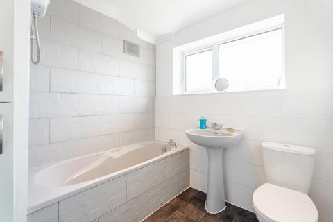 16 Camberley Crescent, Wolverhampton, WV4 6QR