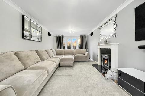 5 bedroom link detached house for sale, Black Bread Close, Braintree, CM7