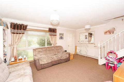 3 bedroom semi-detached house for sale, Thanet Way, Hastings