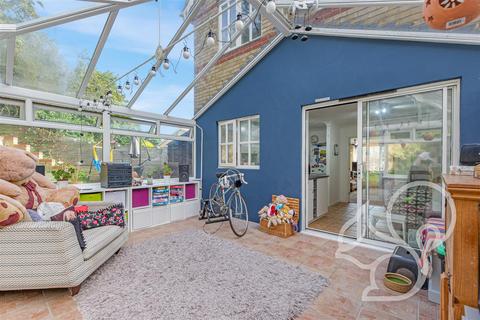 33 Beech Avenue, Halstead, CO9 2TT