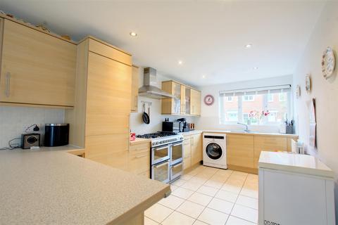 138 Flatts Lane, Calverton, Nottingham, NG14 6PA