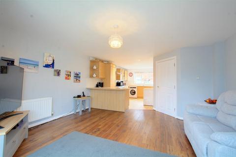 138 Flatts Lane, Calverton, Nottingham, NG14 6PA