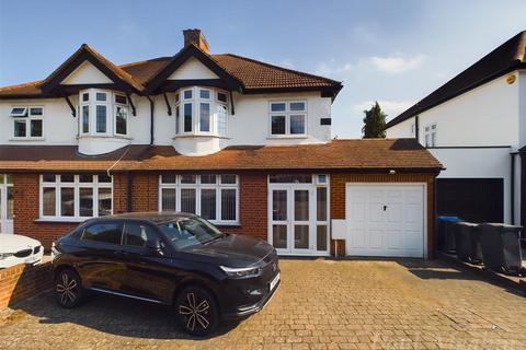32 Old Farleigh Road, South Croydon, CR2 8PE