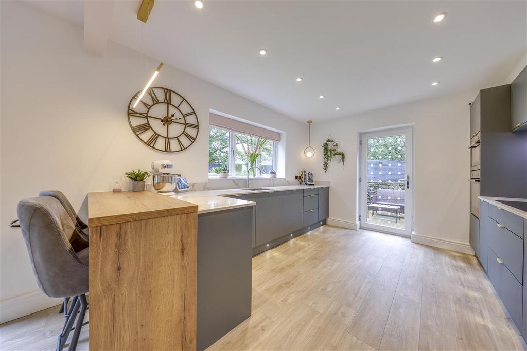Breakfast Kitchen