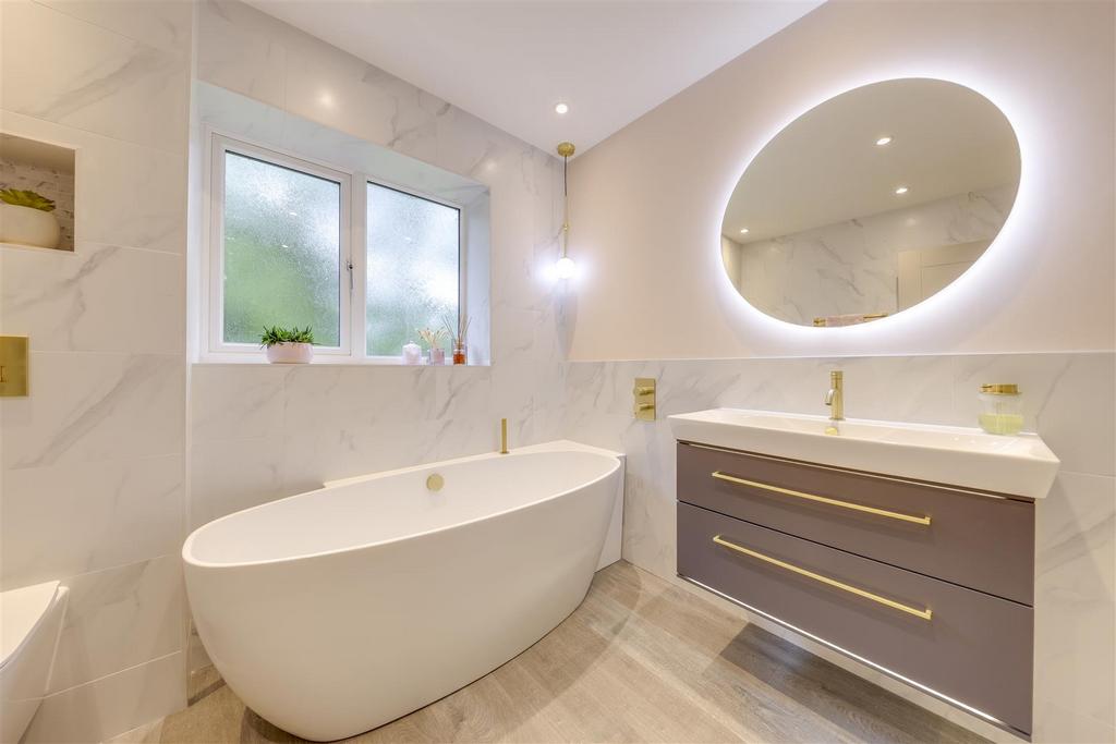 Feature Bath