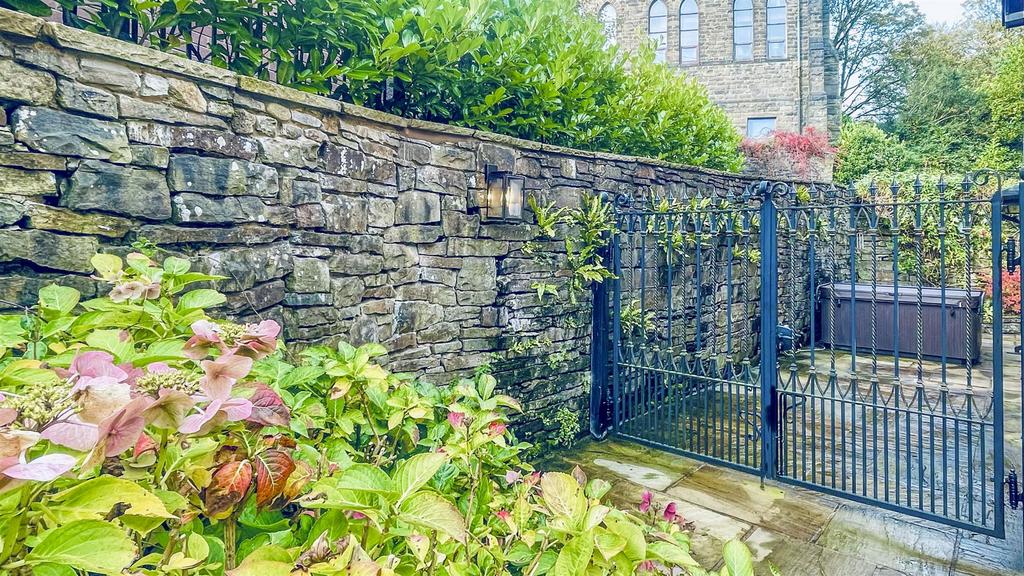 Side Garden