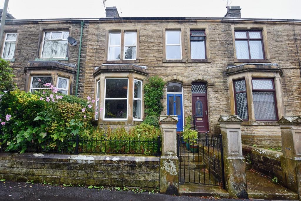 Carr Hall Road, Barrowford 4 bed terraced house £215,000