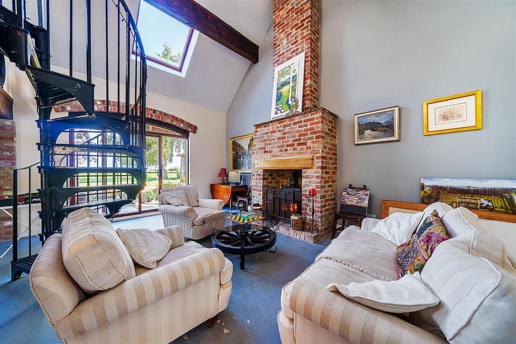 Vaulted Sitting Room.jpg