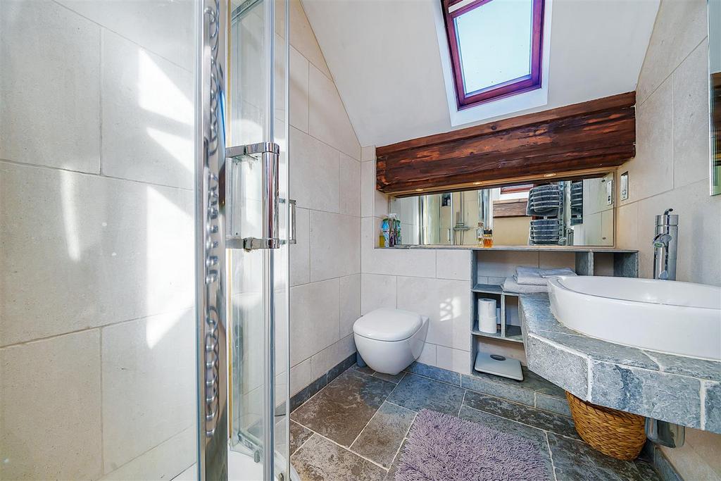 En Suite with U/F Heating.jpg