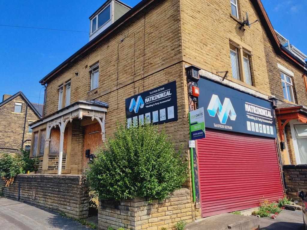Lilycroft Road, Bradford, BD9 Shop £650 pcm (£150 pw)