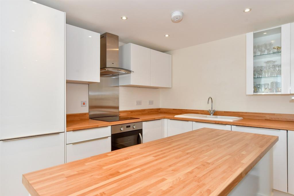 Lounge/ Kitchen
