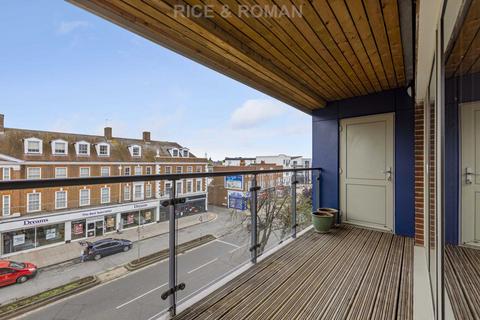 1 bedroom retirement property for sale - New Zealand Avenue, Walton On Thames KT12