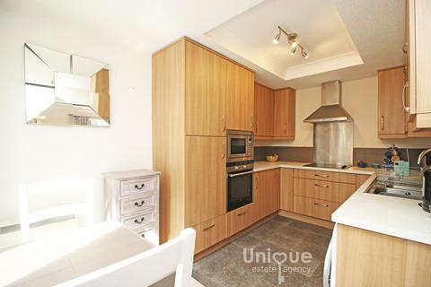 1 bedroom apartment for sale, Windsor Court,  Poulton-le-Fylde, FY6
