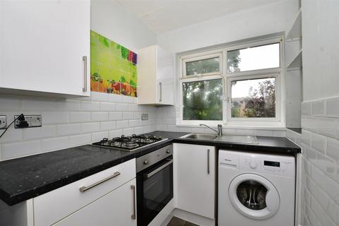 2 bedroom flat for sale, Lincoln Close, South Norwood