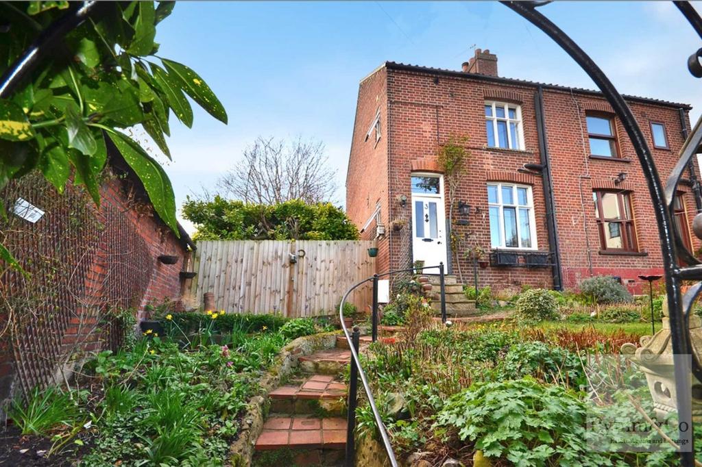 Chapel Lane, Norwich NR7 2 bed cottage £1,225 pcm (£283 pw)