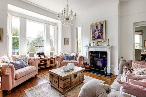 5 bedroom detached house for sale - Maidstone Road, Marden, Tonbridge, Kent, TN12