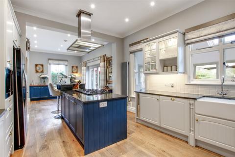 5 bedroom detached house for sale - Maidstone Road, Marden, Tonbridge, Kent, TN12