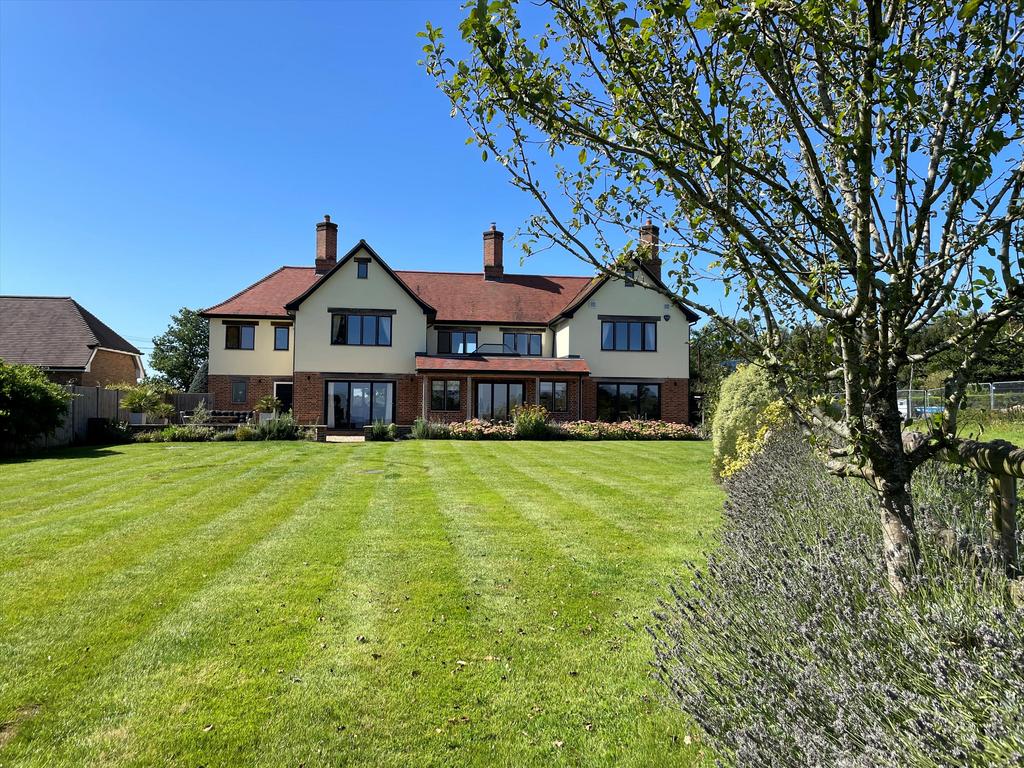Old Odiham Road, Shalden, Alton, Hampshire, GU34 5 bed detached house