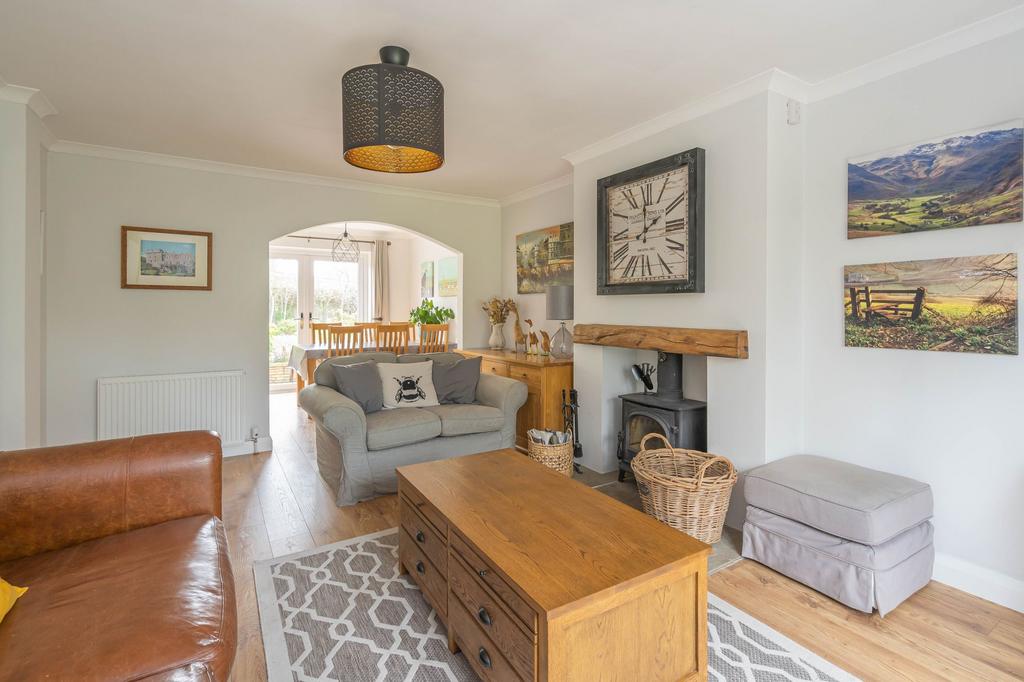 Charlton, Wantage OX12 4 bed detached house £560,000
