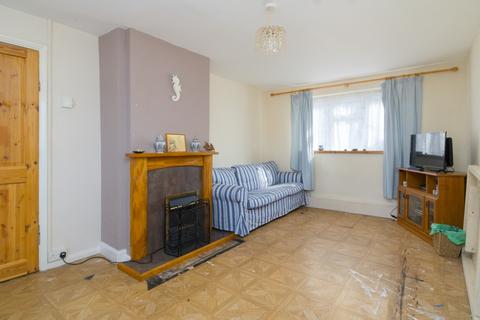 10 Cross Stile, Ashford, TN23 5EH