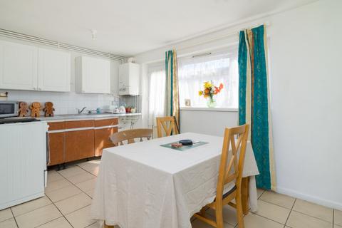 10 Cross Stile, Ashford, TN23 5EH