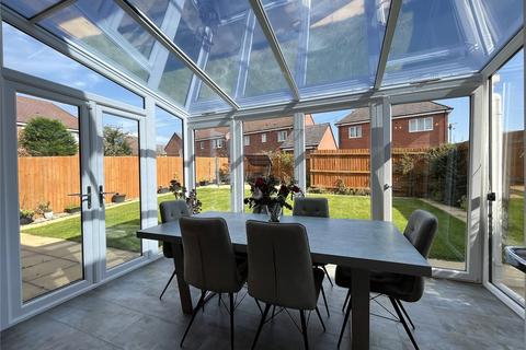 4 bedroom detached house to rent - Hollywood Works Close, Shirley, Solihull, West Midlands, B90