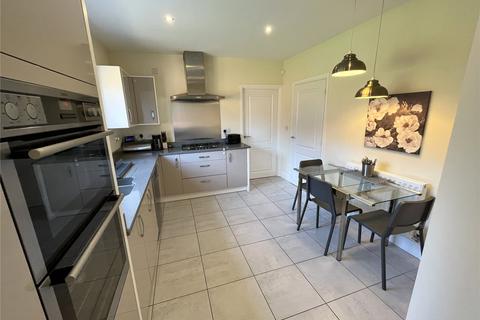 4 bedroom detached house to rent - Hollywood Works Close, Shirley, Solihull, West Midlands, B90