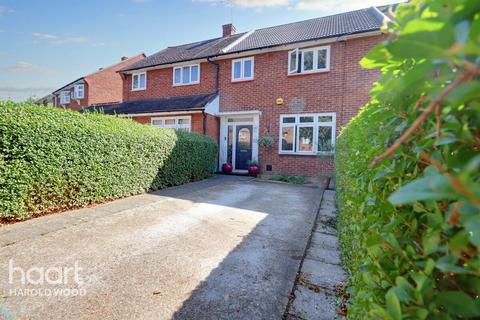 53 Sedgefield Crescent, Romford, RM3 9RR