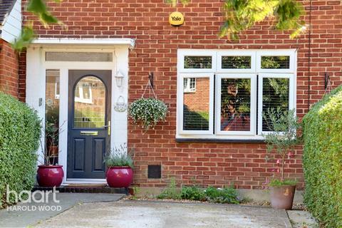 53 Sedgefield Crescent, Romford, RM3 9RR