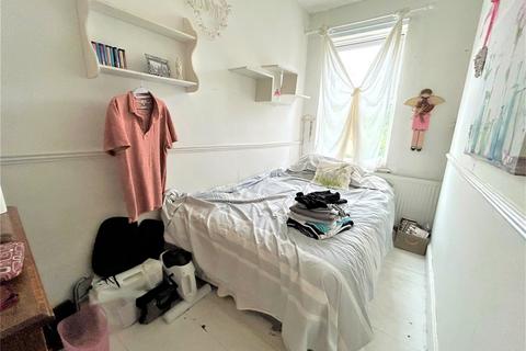 20 Catherine Road, Romford, RM2 5SA