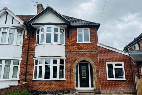 4 bedroom semi-detached house to rent - Aberdale Road, Leicester, LE2