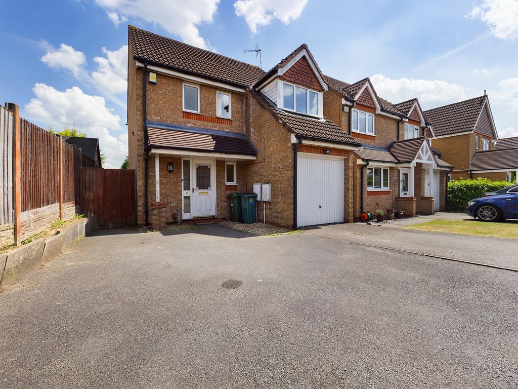 Seacole Close, Thorpe Astley 3 bed detached house £255,000