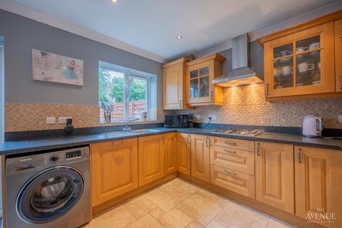 8 Riven Rise, Birmingham, B43 7AW