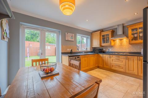 8 Riven Rise, Birmingham, B43 7AW