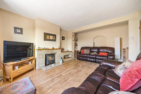 3 bedroom semi-detached house for sale - Orchard Way,  Witney,  OX28