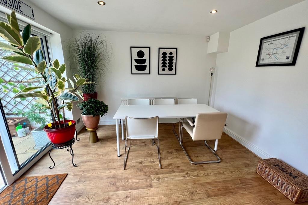 15 Grange Road BREAKFAST