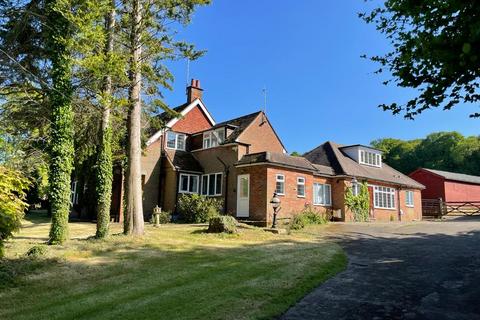 6 bedroom equestrian property for sale, Rignall Road, Great Missenden HP16