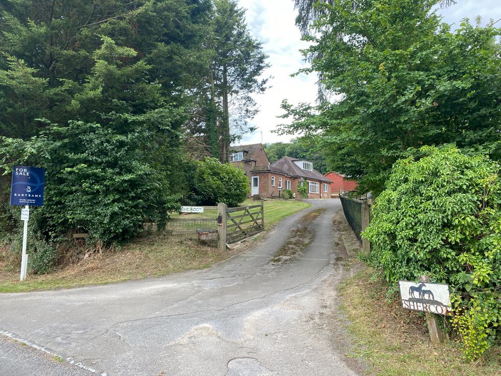 Rignall Road, Great Missenden HP16 6 bed equestrian property for sale
