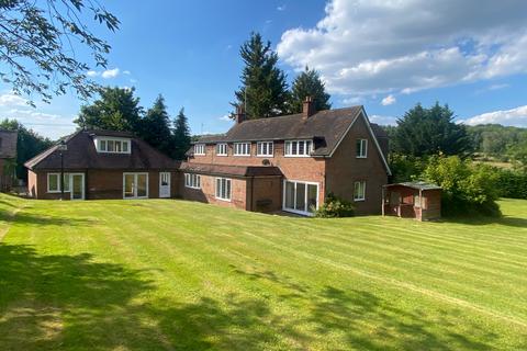 6 bedroom equestrian property for sale, Rignall Road, Great Missenden HP16