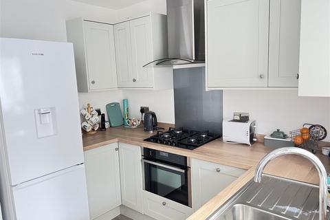 3 Causey Gardens, Exeter, EX1 3SJ