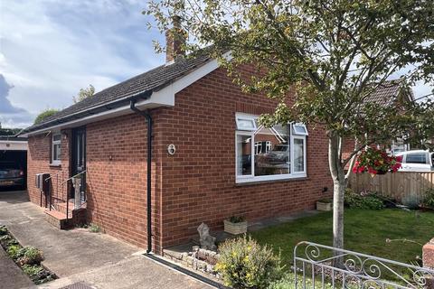 3 Causey Gardens, Exeter, EX1 3SJ