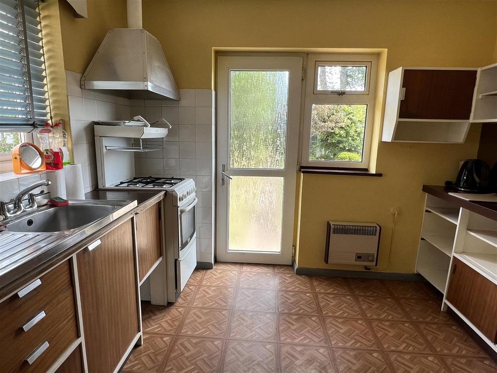Chancellors Way, Exeter EX4 2 bed bungalow for sale £275,000