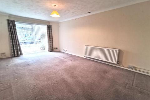 38 Causey Gardens, Exeter, EX1 3SR
