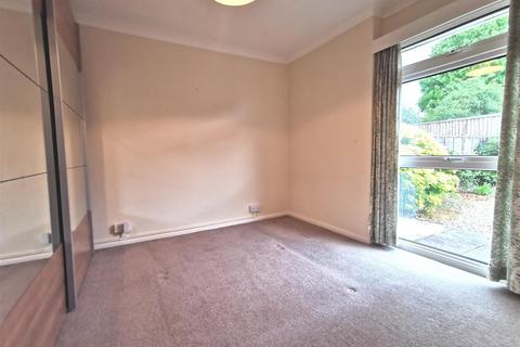 38 Causey Gardens, Exeter, EX1 3SR
